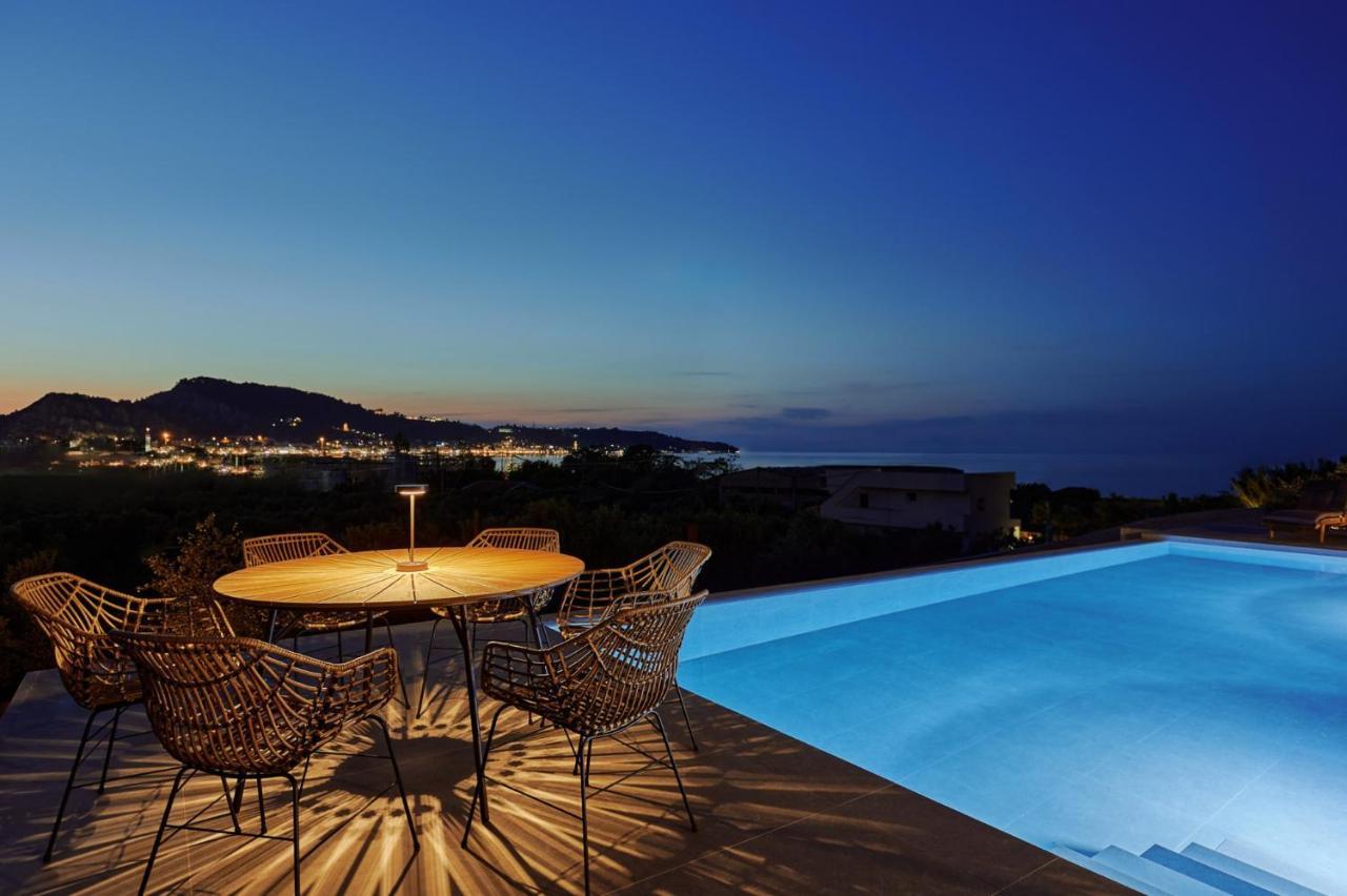 Althea Lavish Estate - Villa & Suite Закінф Екстер'єр фото