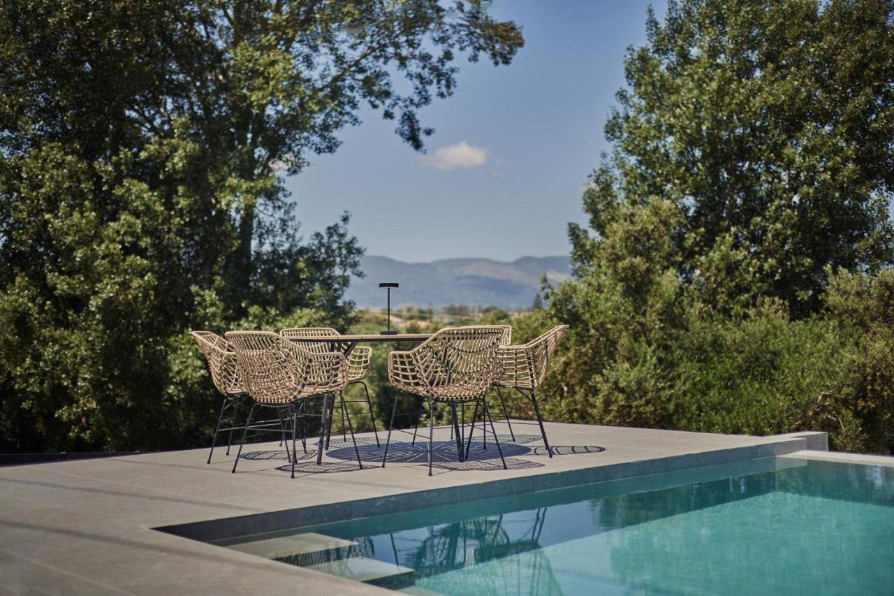 Althea Lavish Estate - Villa & Suite Закінф Екстер'єр фото